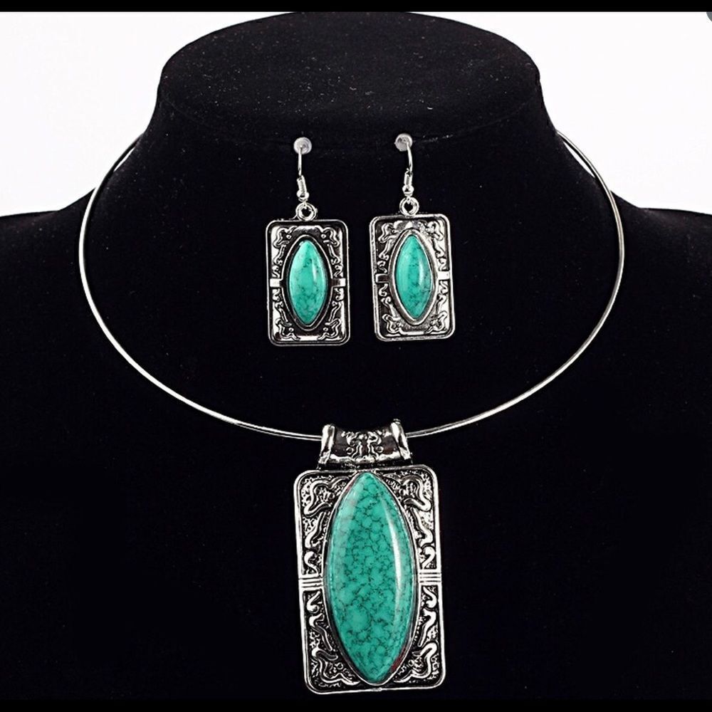 💞 New silver & imitation turquoise necklace & earrings 💞